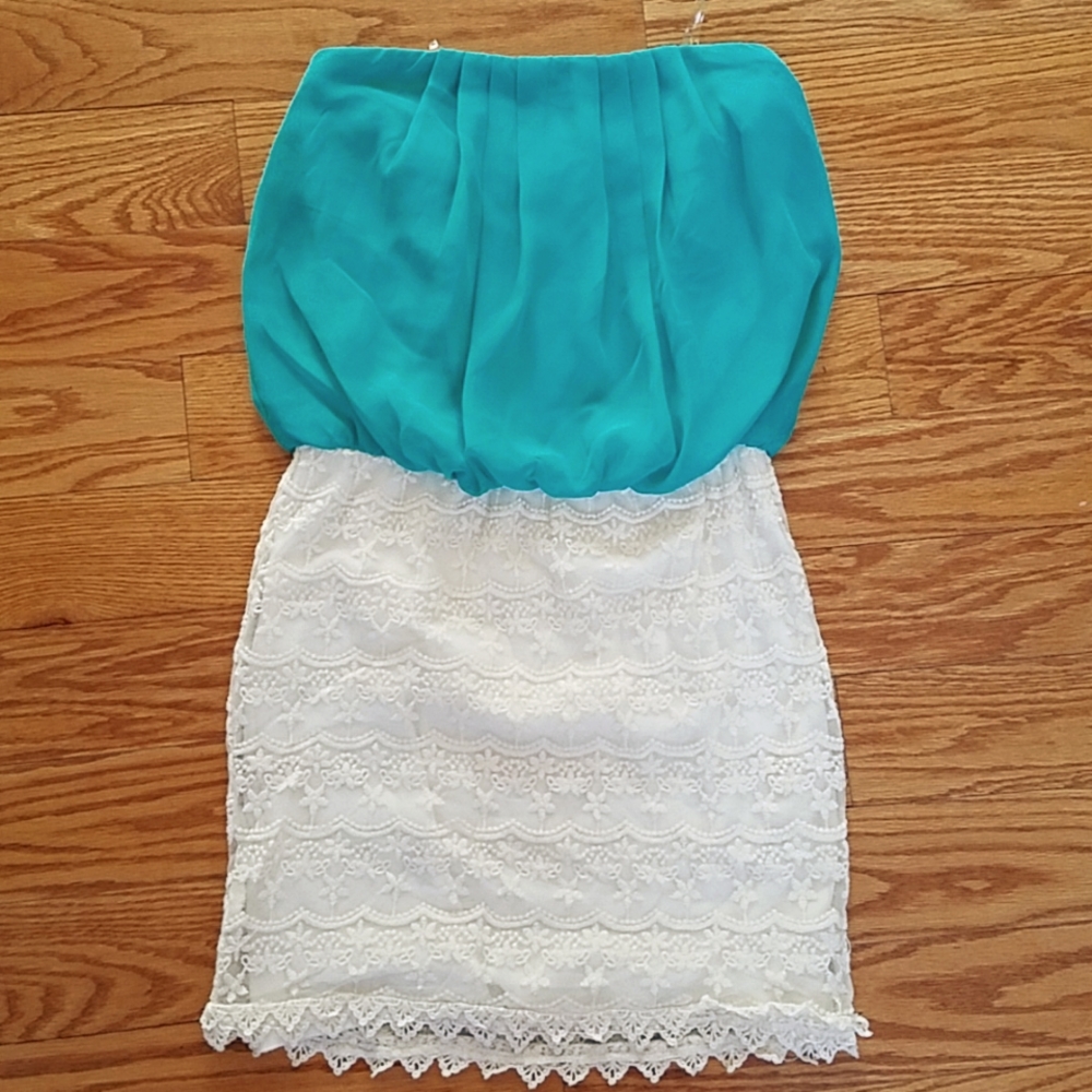 Strapless ivory and turquoise dress